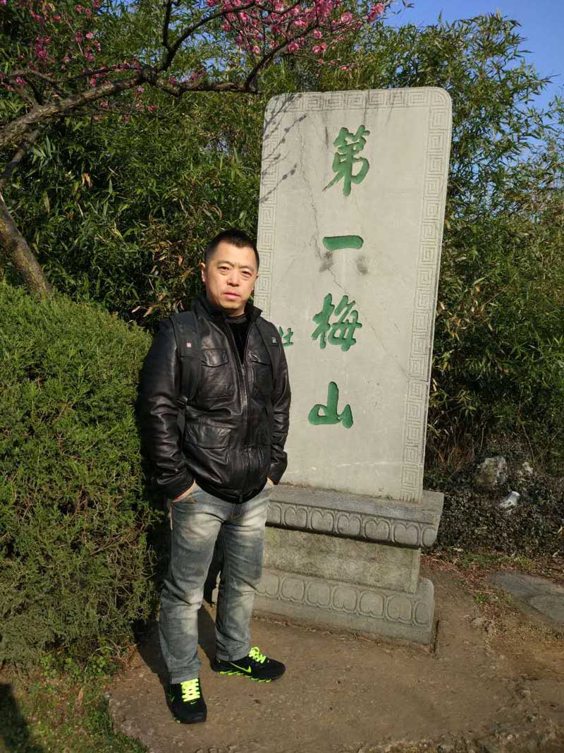 张宏.jpg