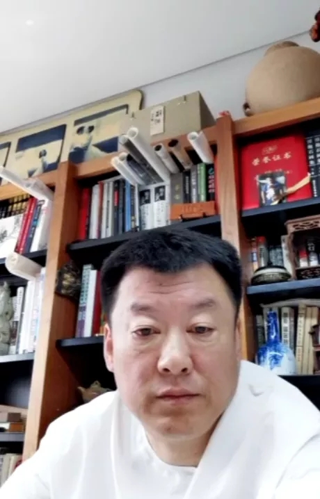 李岗｜中国美协会员，黑龙江省美协副主席，哈尔滨师范大学国际美术学院院长.webp.jpg