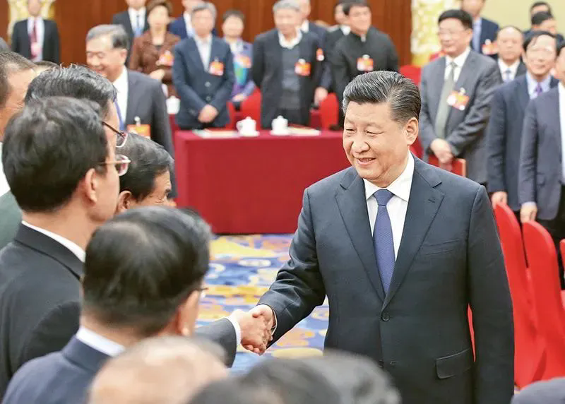 2019年3月4日下午,中共中央总书记、国家主席、中央军委主席习近平看望参加全国政协十三届二次会议的文化艺术界、社会科学界委员,并参加联组会,听取意见和建议。.webp.png